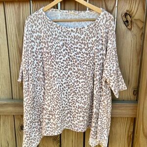 Oddy Sweater Leopard Print Pullover Soft Sweater Top Sz. Small Medium